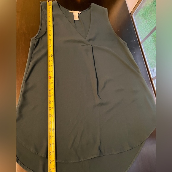 All Conscious Hunter Green Sleeveless Blouse, Size 10 - Picture 9 of 9